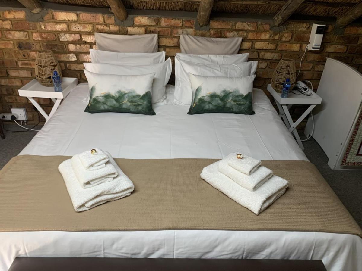 Sunset Guesthouse And Venue Cullinan Meule Eksteriør bilde